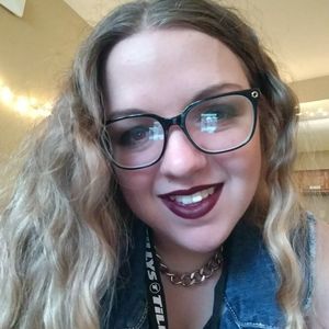 Meet your Posher, Abby